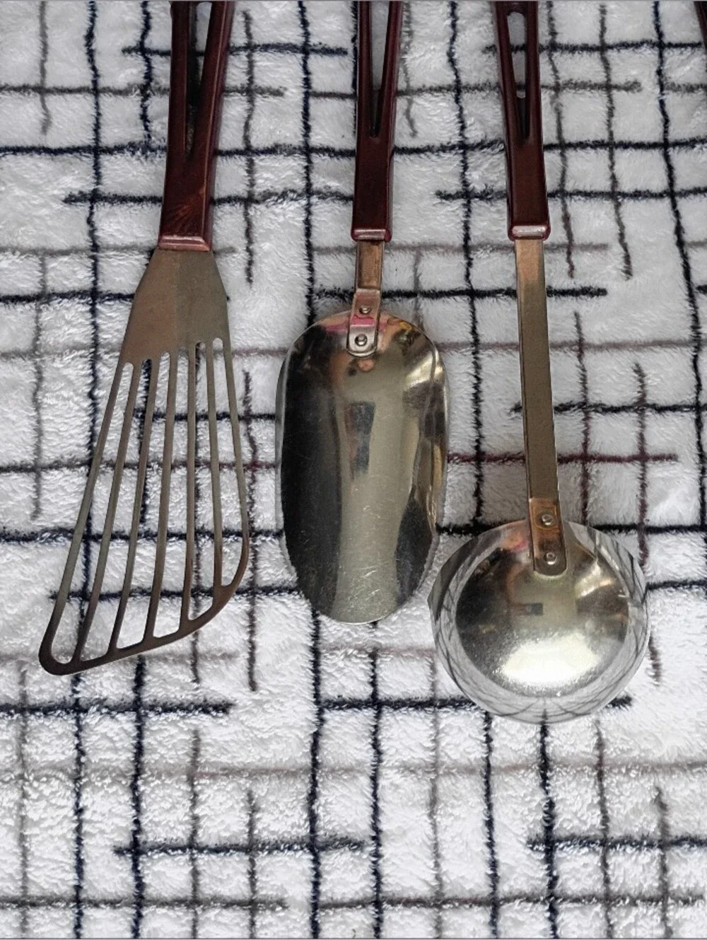50s 60s Stanhome Vintage Stainless Steel Kitchen Utensil Set with Brown Handles